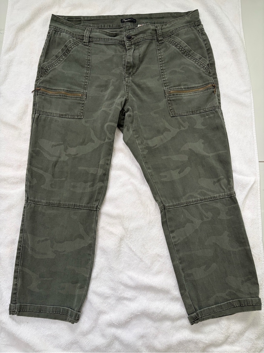 Supplies by UNIONBAY Women’s 14 Olive Camo Cargo Utility Pants Stretch
